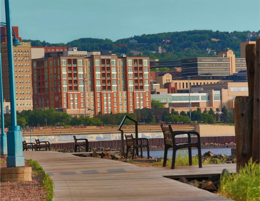 Sheraton Duluth Hotel image 12